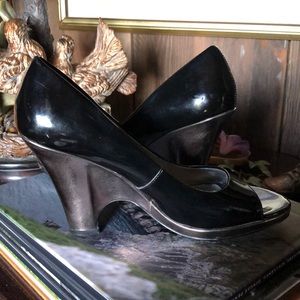 Kenneth Cole 4” Patent Leather Wedge